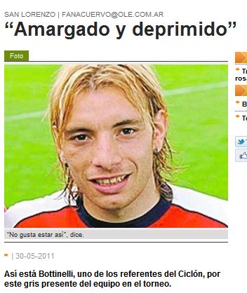 Mientras usted lee este texto alternativo, a Bottinelli le están sacando una amarilla.