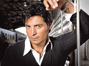 Les juro, era como una convención de imitadores de Elvis que les había salido mal e imitaban a Cheyenne. O una convención de imitadores de Cheyenne, imagino.