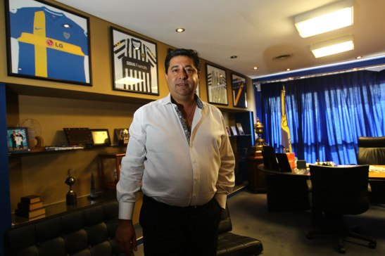 angelici no le tiembla el pulso de echar a bianchi